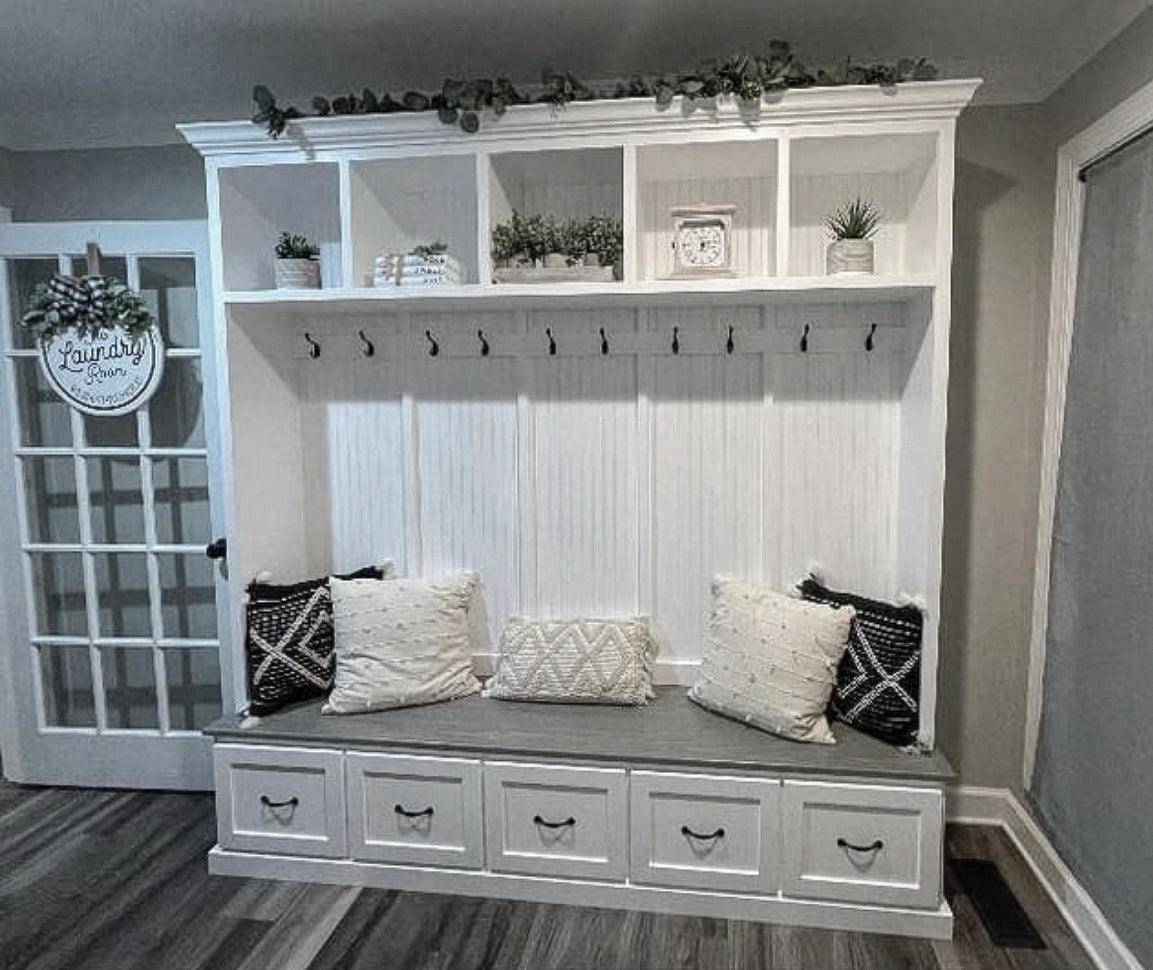 Georgia Mudroom Locker Bench – 5-Section Solid Wood Hall Tree with Shoe Storage | Custom Entryway Furniture & Coat Rack
