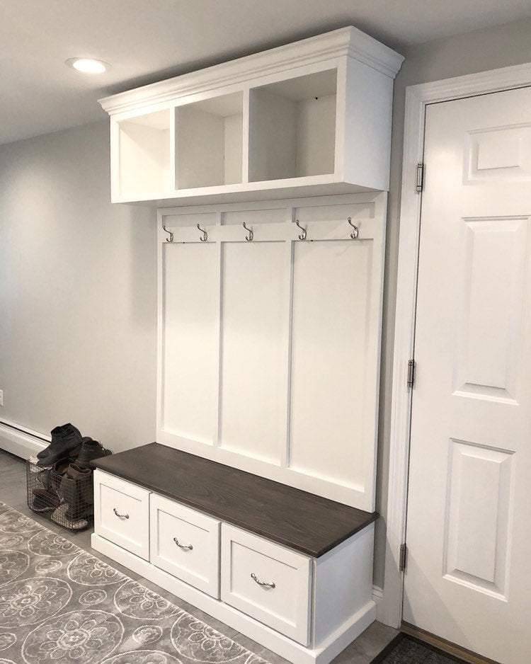 New York Entryway Bench with Storage Drawers – 3-Section Mudroom Organizer Bench | Custom Wood Furniture for Entryways