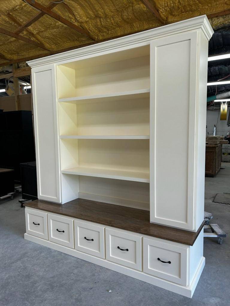 Philadelphia Mudroom Locker Hall Tree Bench – Custom Entryway Storage with Hooks, Cubbies & Seating | Griffin Furniture USA - Image 3